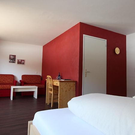 Tschierv Hotel Al Rom חדר תמונה