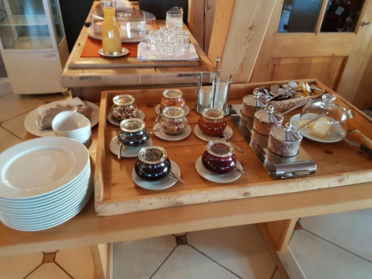 Tschierv Hotel Al Rom מראה חיצוני תמונה